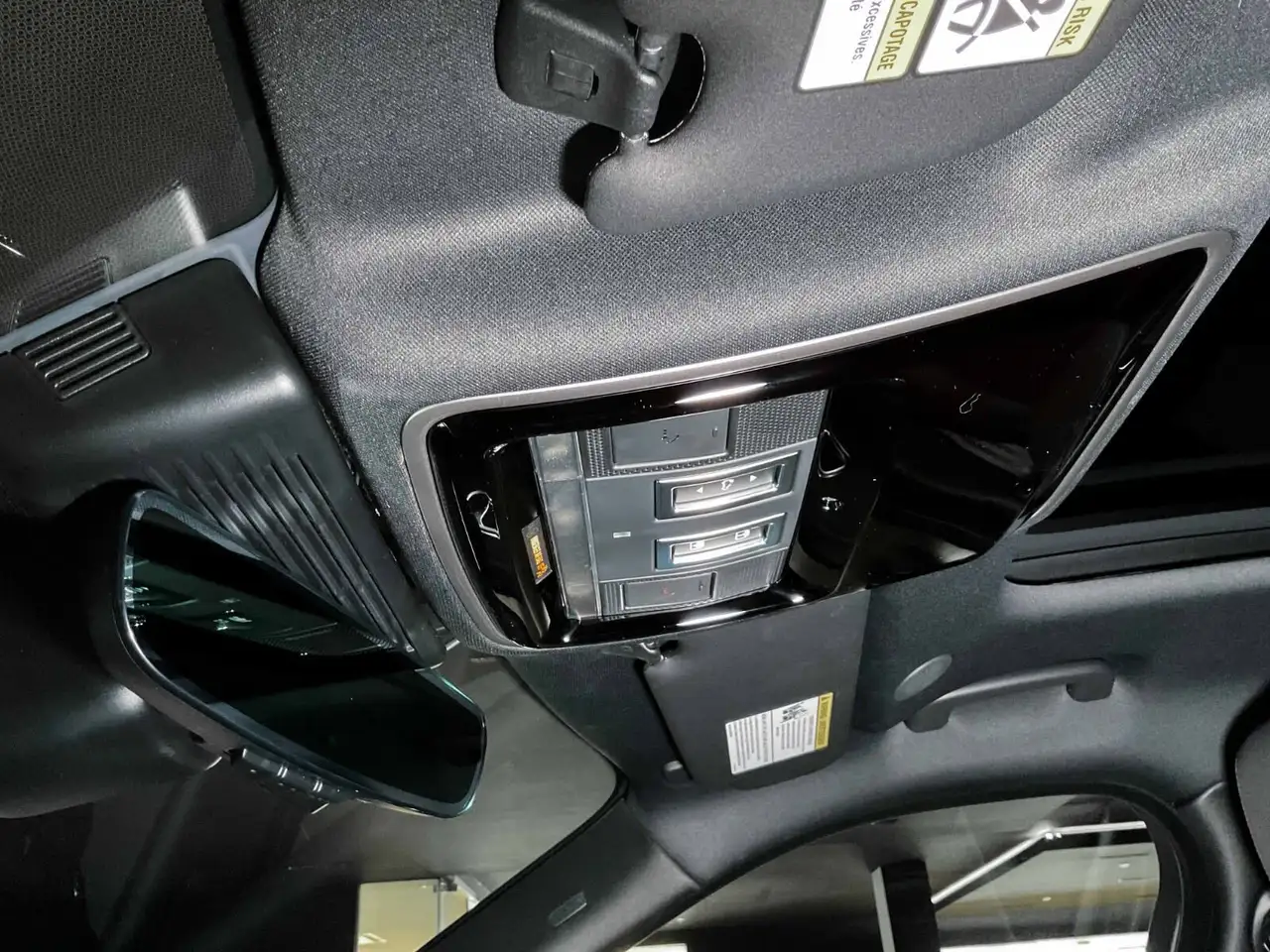 Land Rover Range Rover Velar снимка Land Rover Range Rover Velar