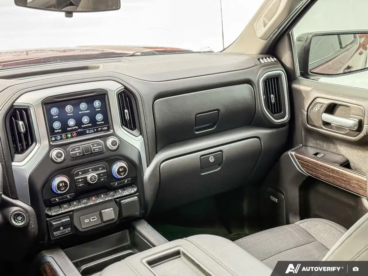 GMC Sierra 1500 снимка GMC Sierra 1500