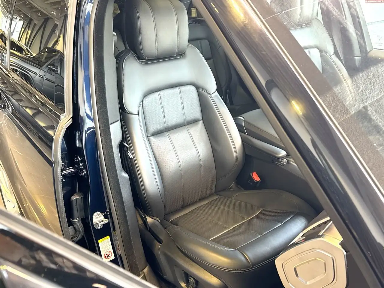 Land Rover Range Rover Sport снимка Land Rover Range Rover Sport