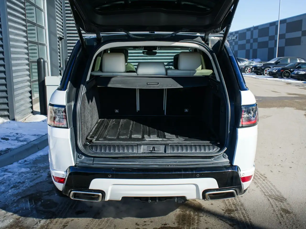 Land Rover Range Rover Sport снимка Land Rover Range Rover Sport