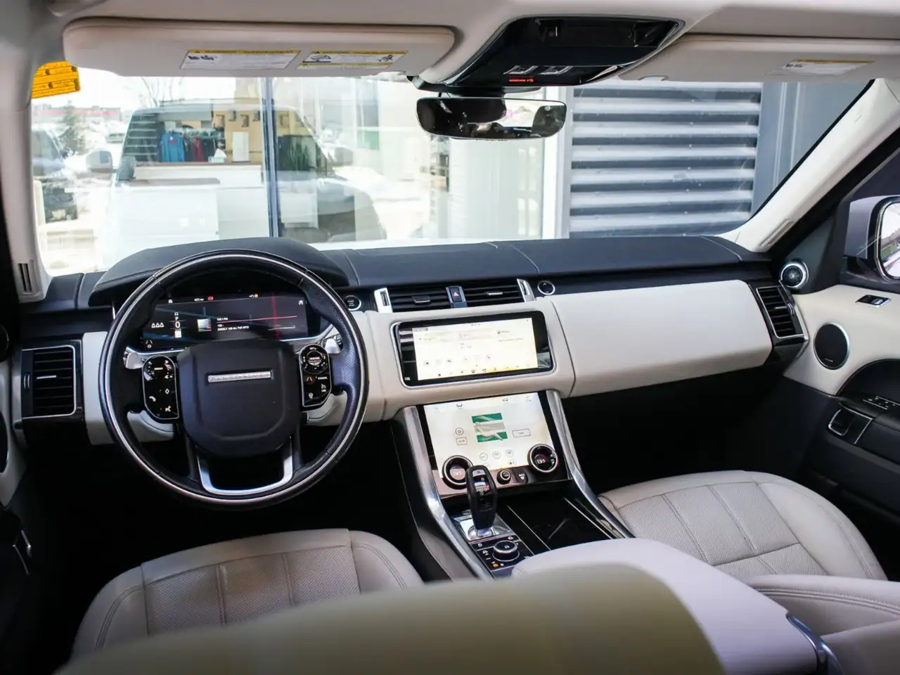 Land Rover Range Rover Sport снимка Land Rover Range Rover Sport