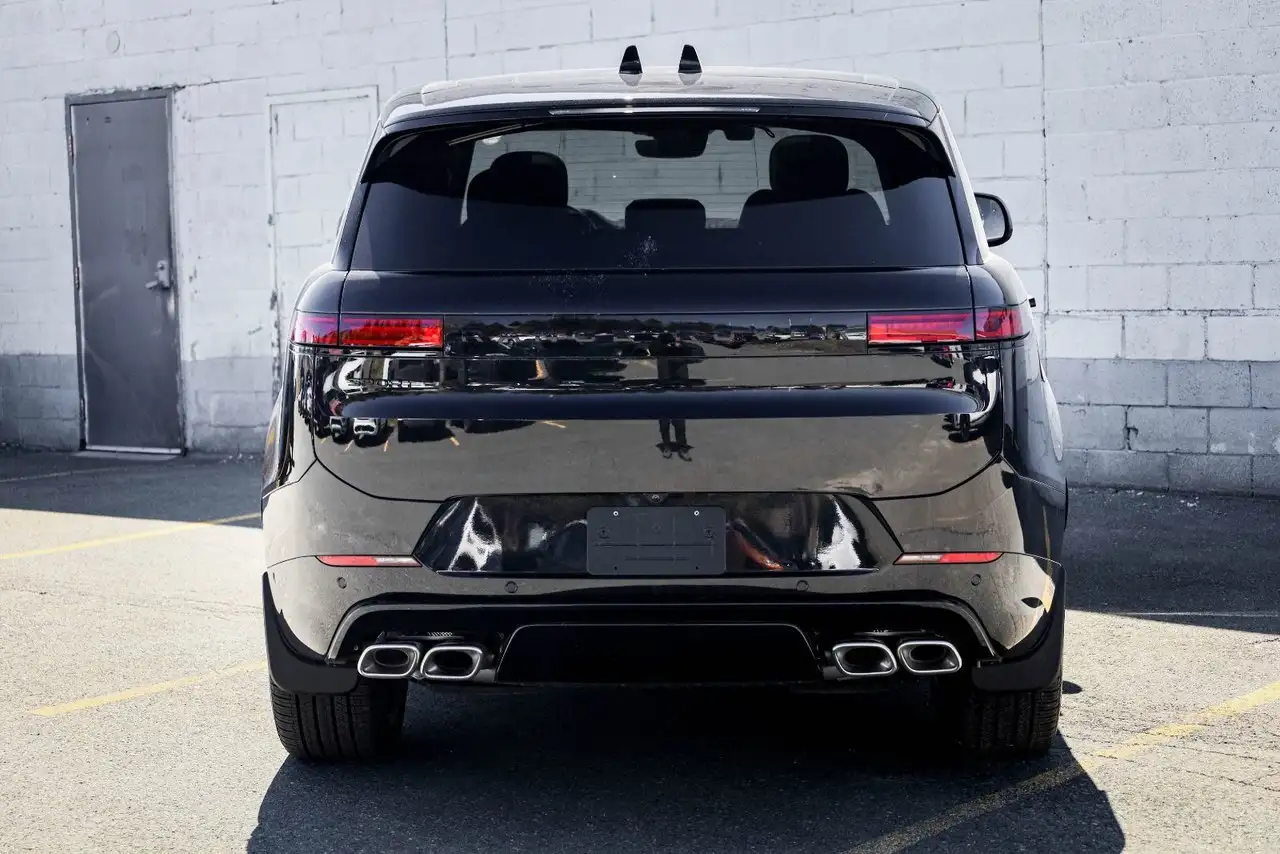 Land Rover Range Rover Sport снимка Land Rover Range Rover Sport