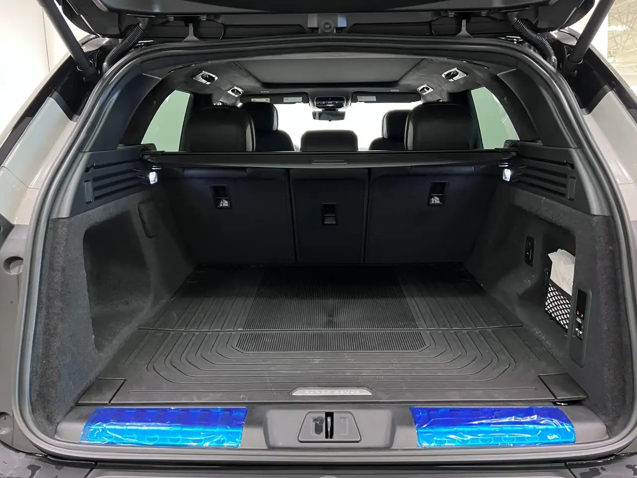 Land Rover Range Rover Sport снимка Land Rover Range Rover Sport
