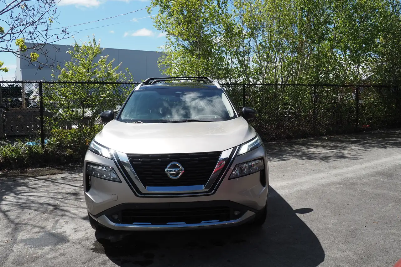 Nissan Rogue fotografie Nissan Rogue