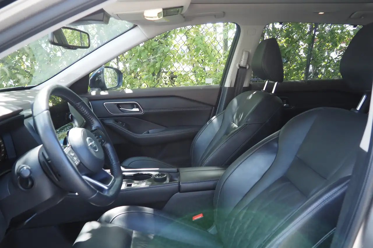 Nissan Rogue fotografie Nissan Rogue