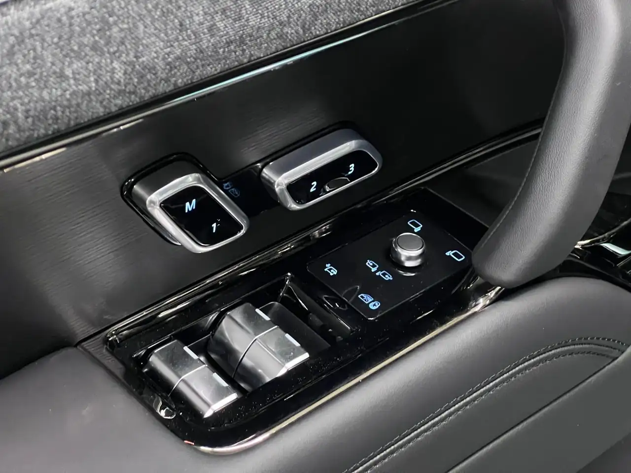 Land Rover Range Rover Sport снимка Land Rover Range Rover Sport