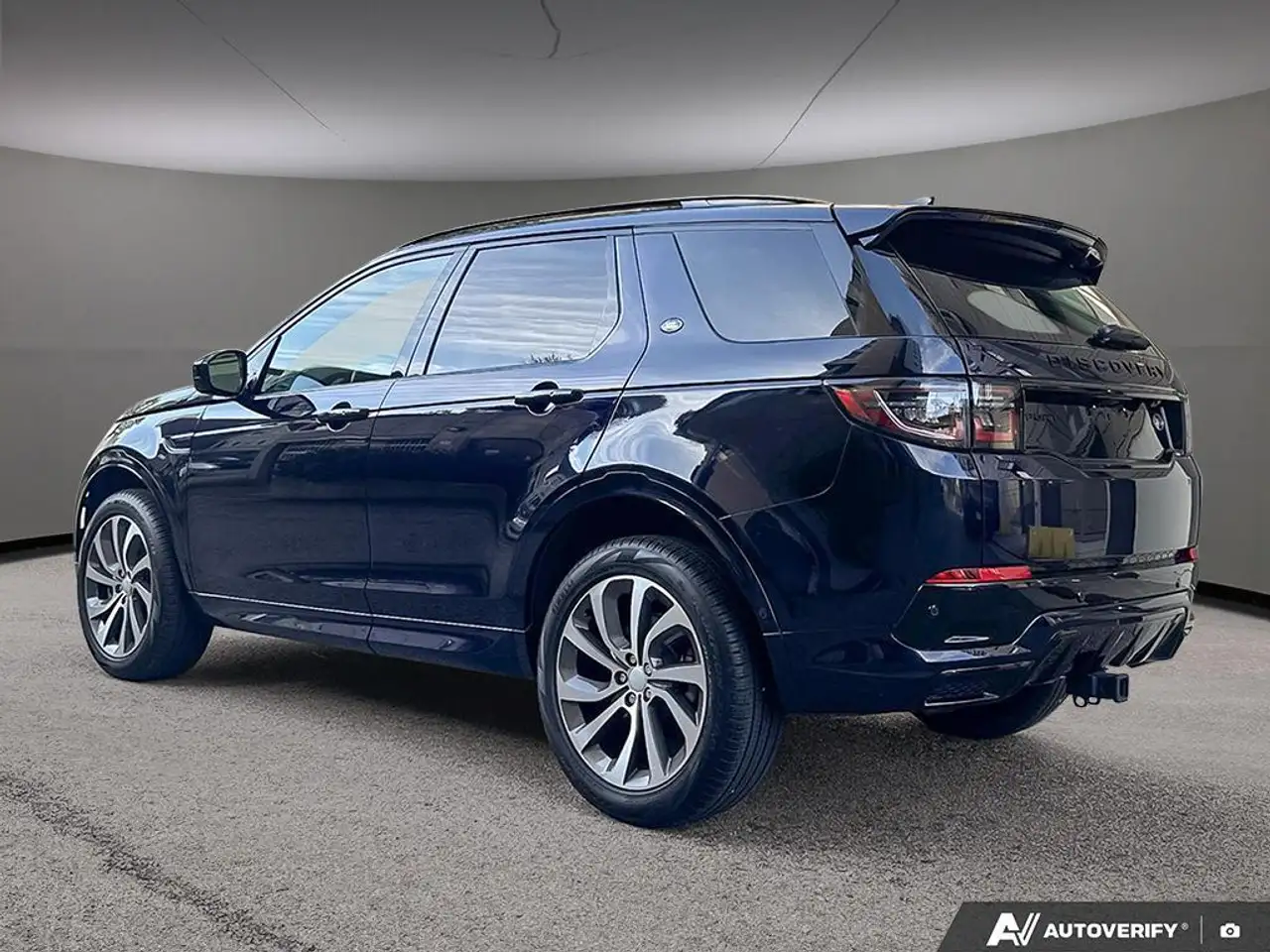 Land Rover Discovery Sport снимка Land Rover Discovery Sport