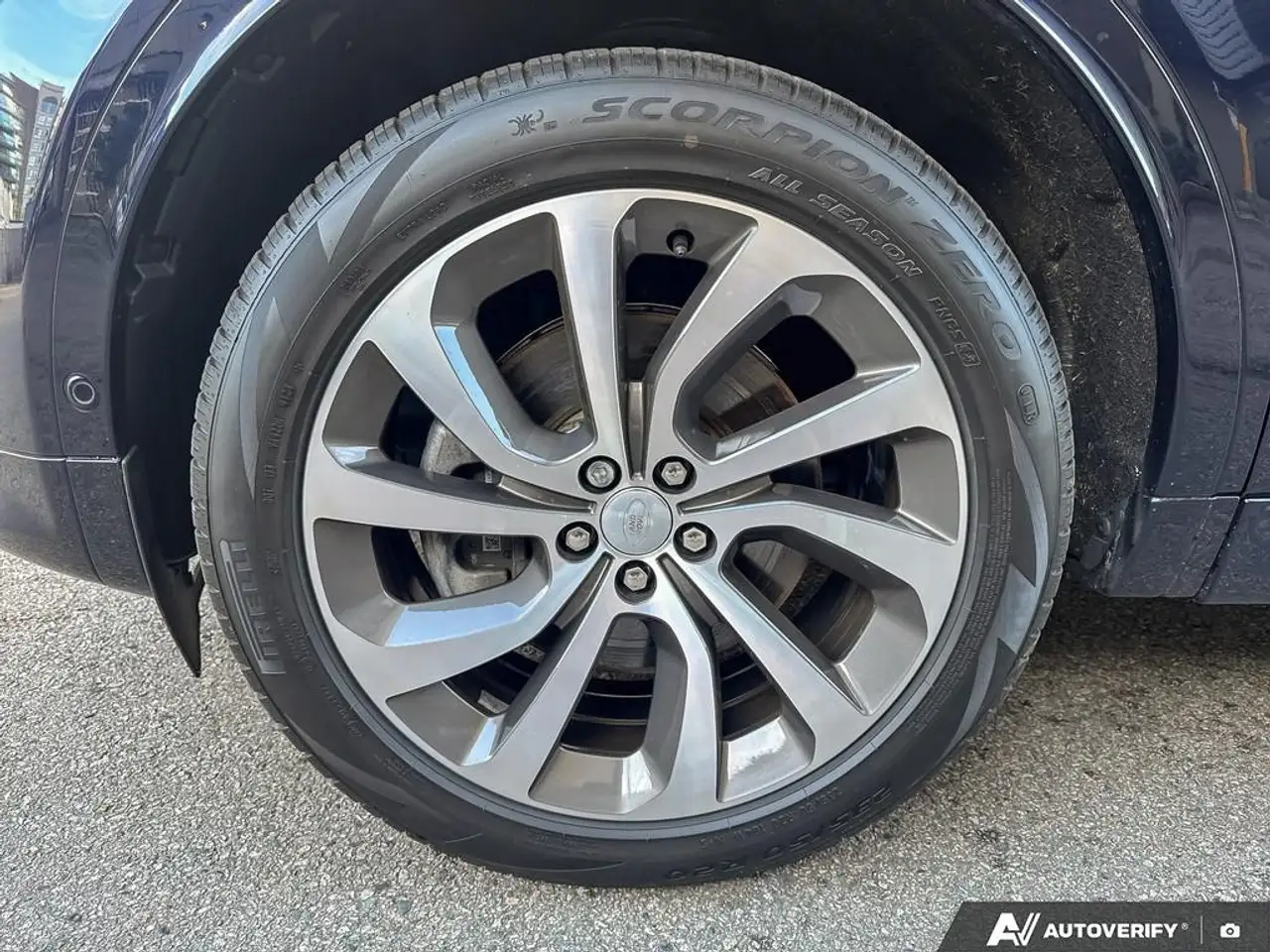 Land Rover Discovery Sport снимка Land Rover Discovery Sport