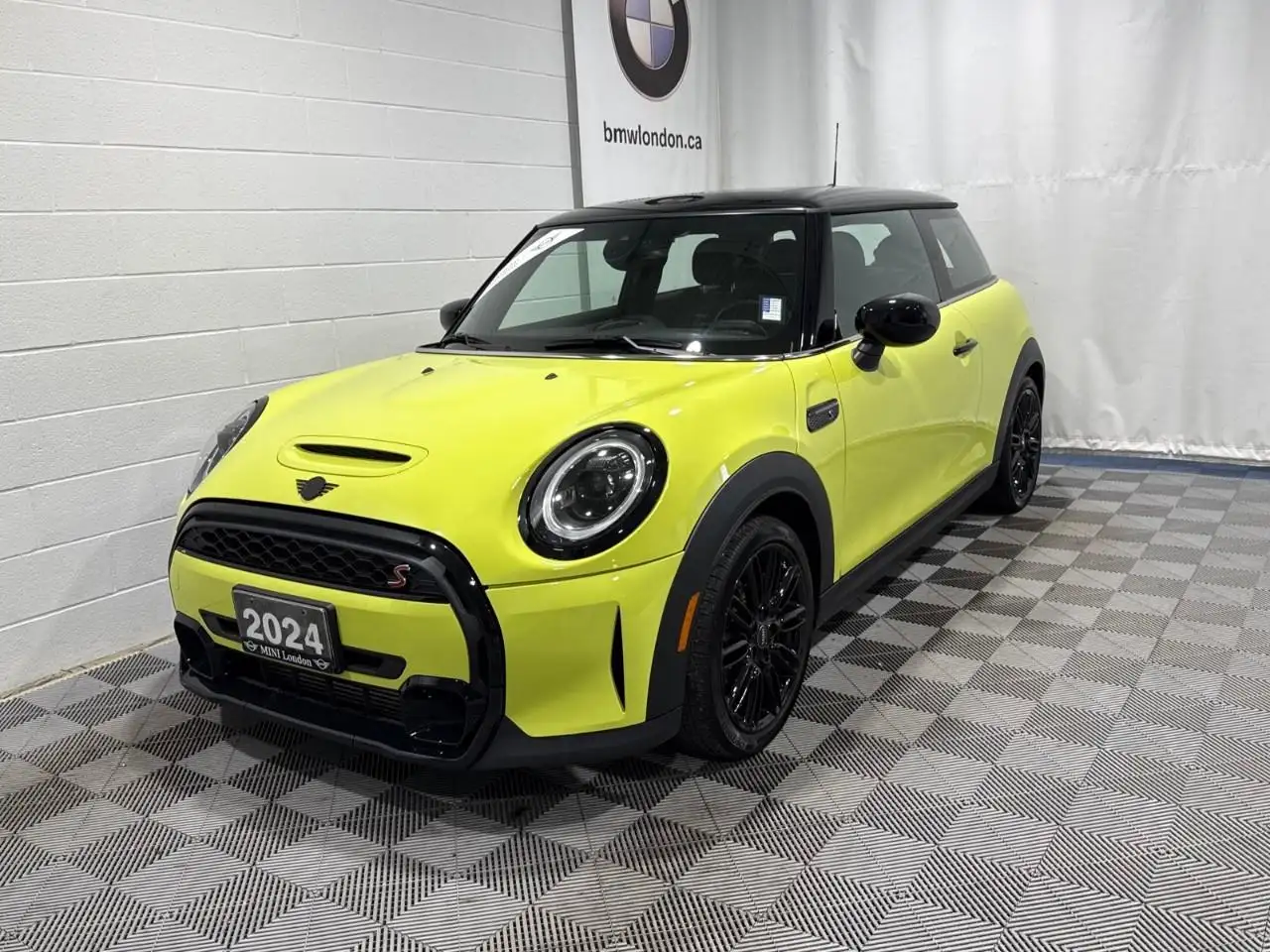 MINI 3 Door снимка MINI 3 Door