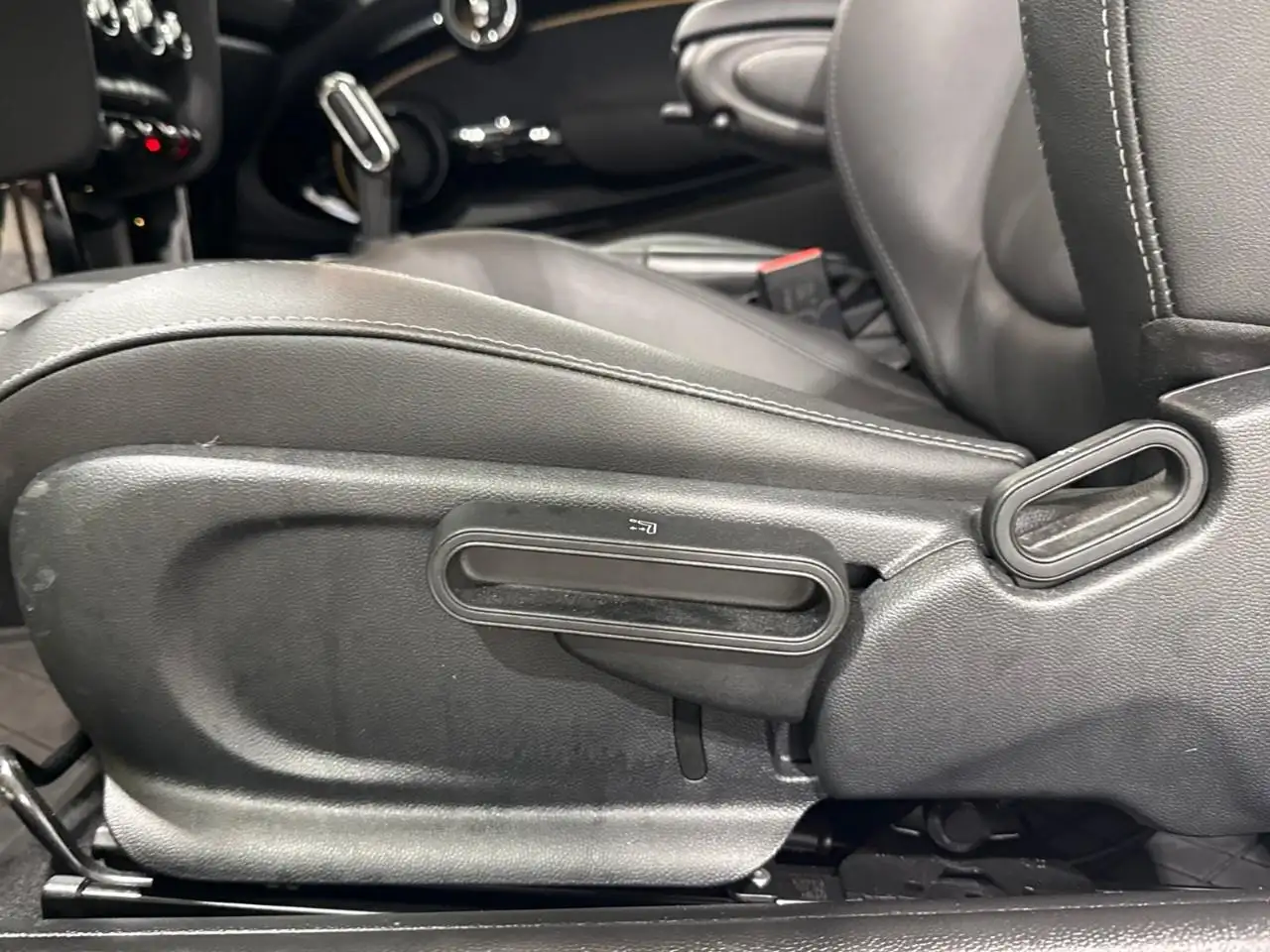 MINI 3 Door снимка MINI 3 Door