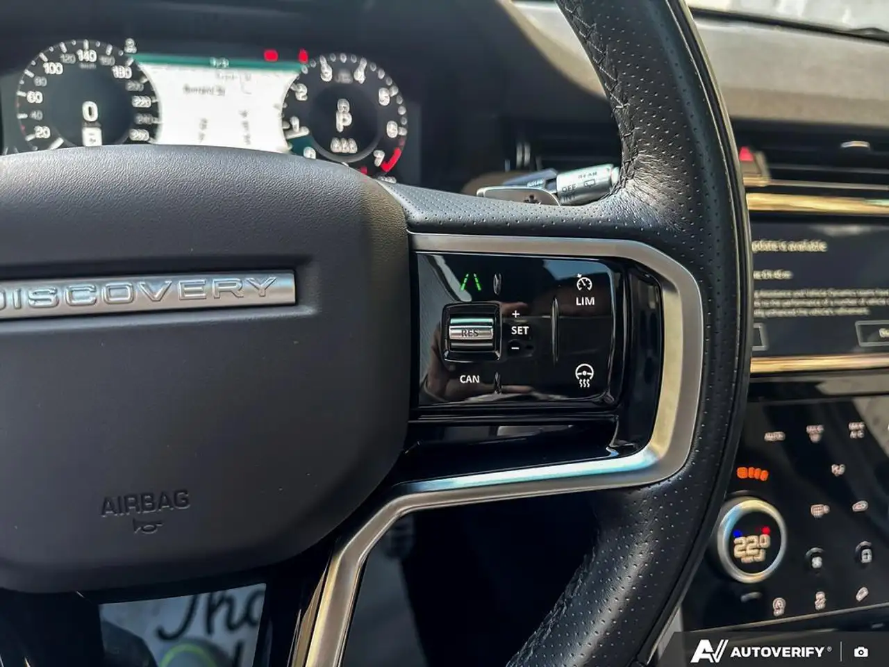 Land Rover Discovery Sport снимка Land Rover Discovery Sport