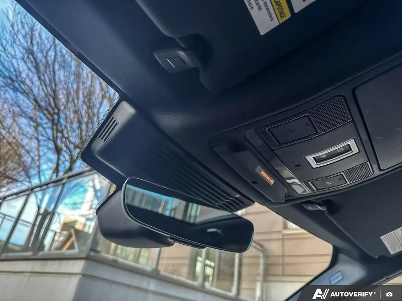 Land Rover Discovery Sport снимка Land Rover Discovery Sport