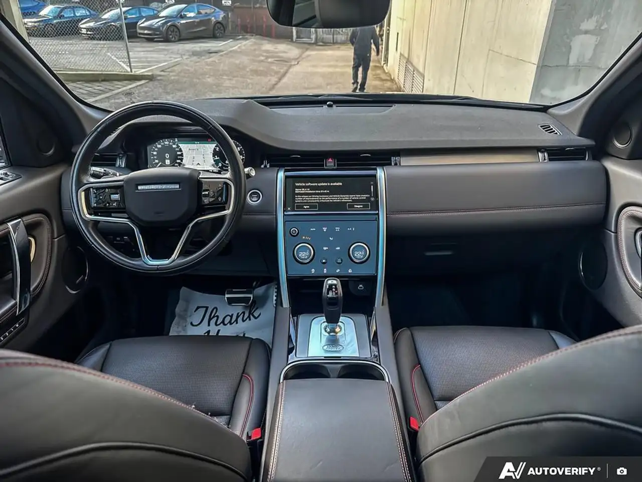 Land Rover Discovery Sport снимка Land Rover Discovery Sport
