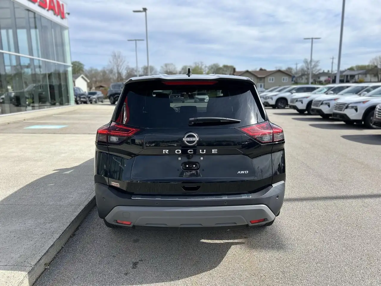 Nissan Rogue снимка Nissan Rogue