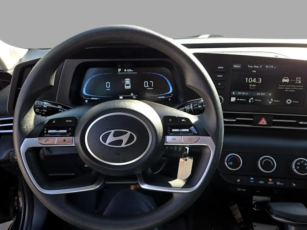 Hyundai ELANTRA снимка Hyundai ELANTRA