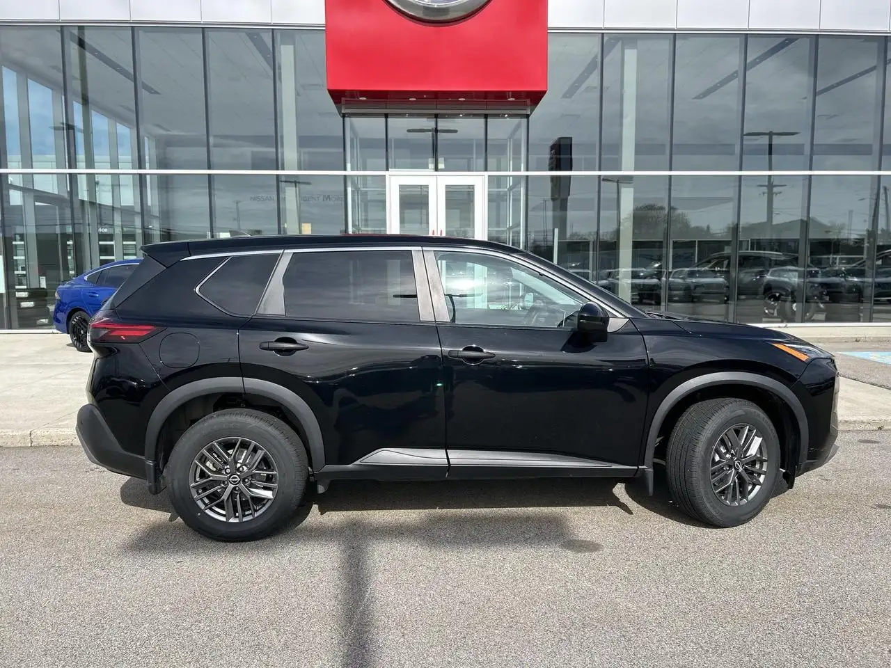 Nissan Rogue снимка Nissan Rogue