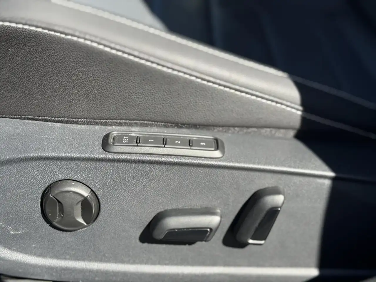 Volkswagen Jetta снимка Volkswagen Jetta