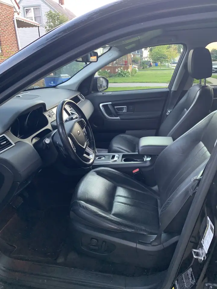 Land Rover Discovery Sport снимка Land Rover Discovery Sport