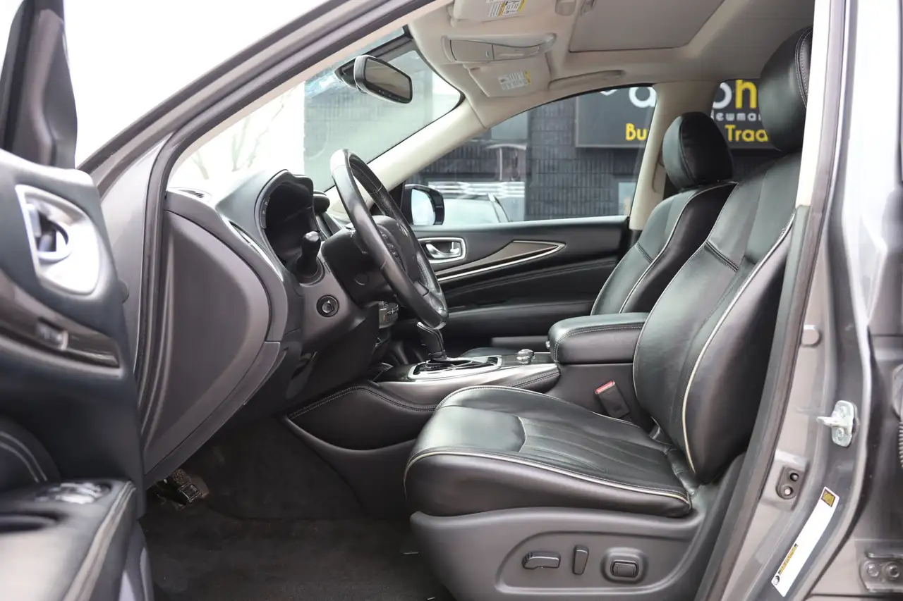 Infiniti QX60 снимка Infiniti QX60