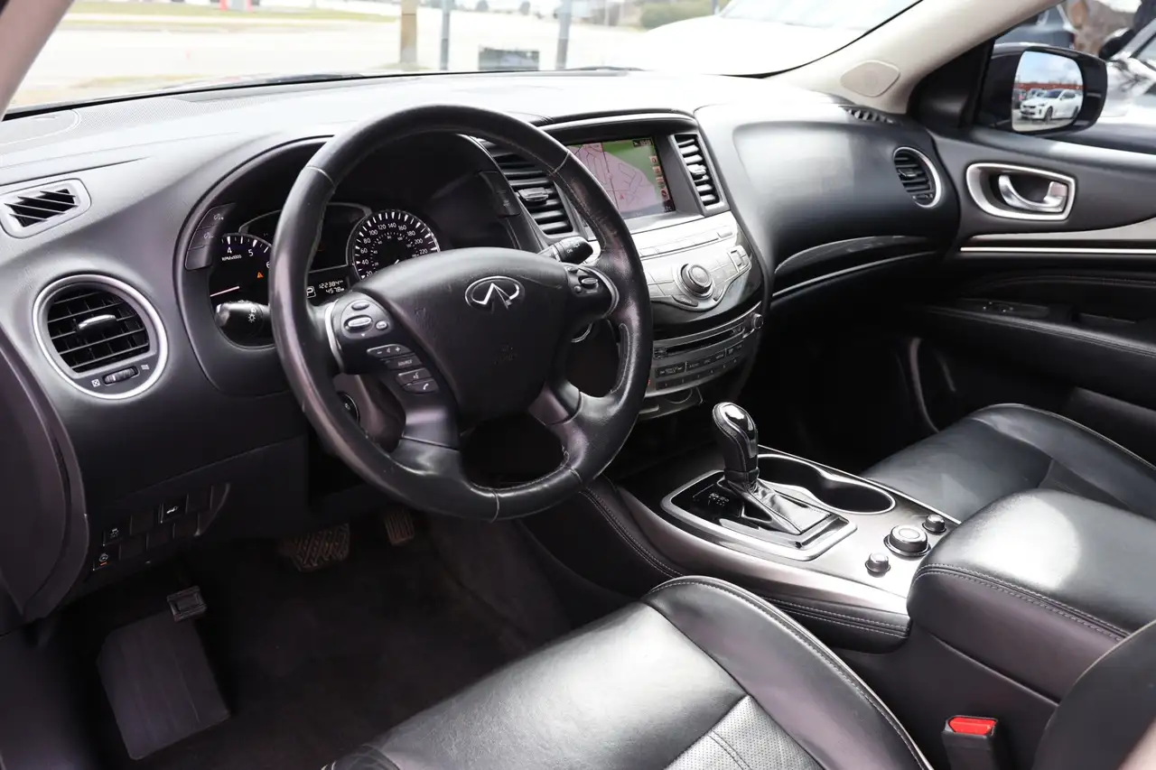 Infiniti QX60 снимка Infiniti QX60