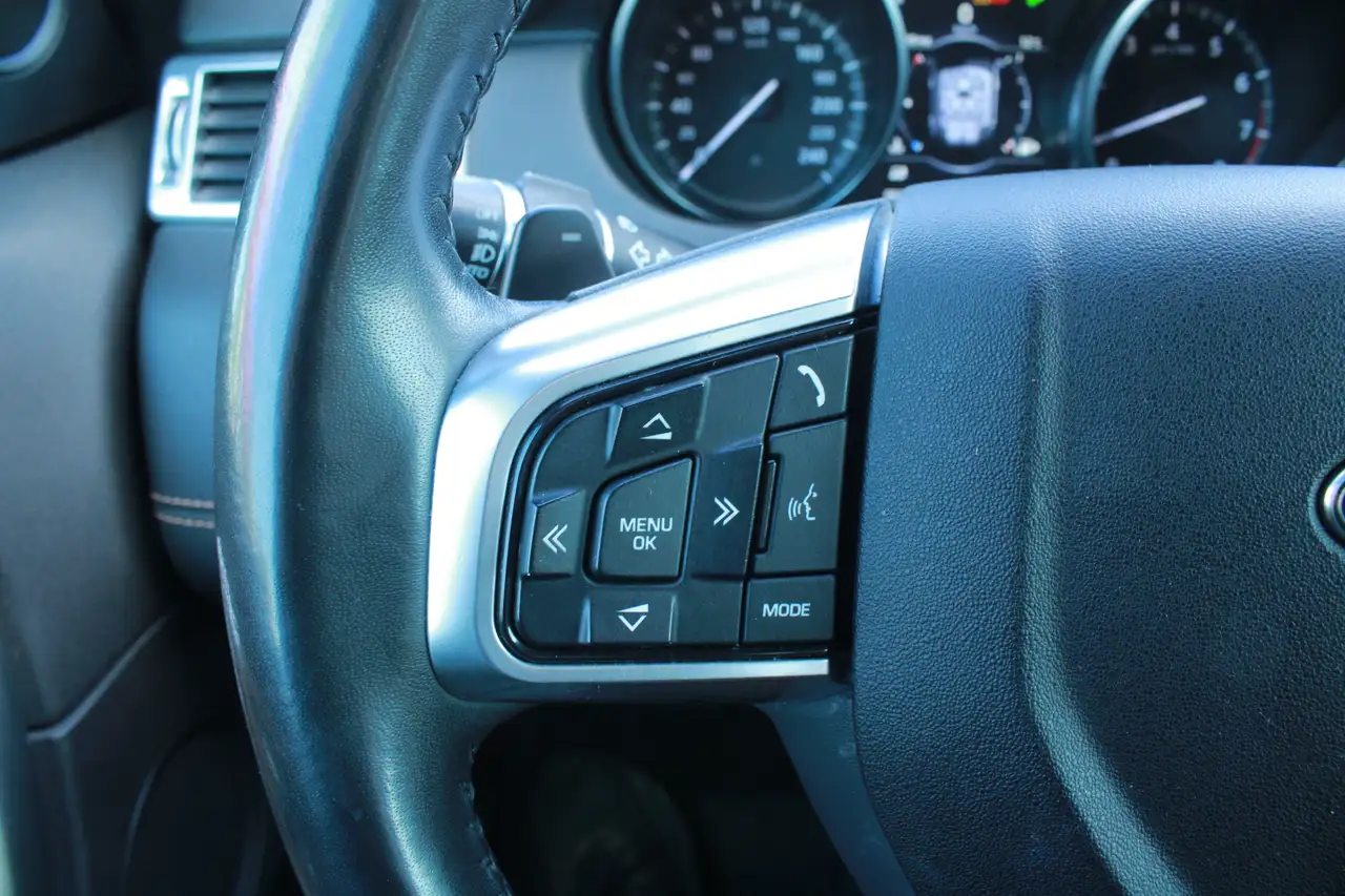 Land Rover Discovery Sport снимка Land Rover Discovery Sport