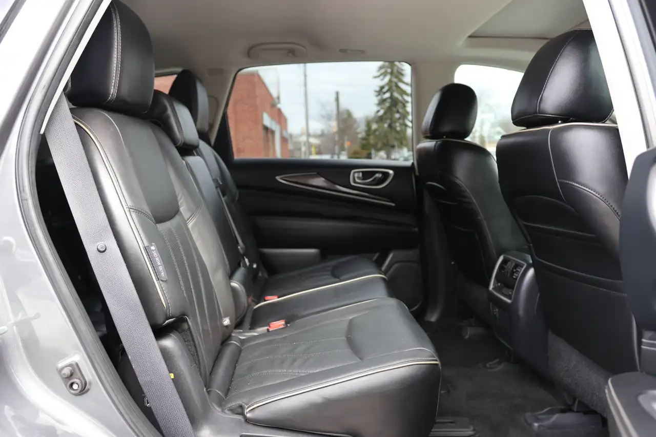 Infiniti QX60 снимка Infiniti QX60