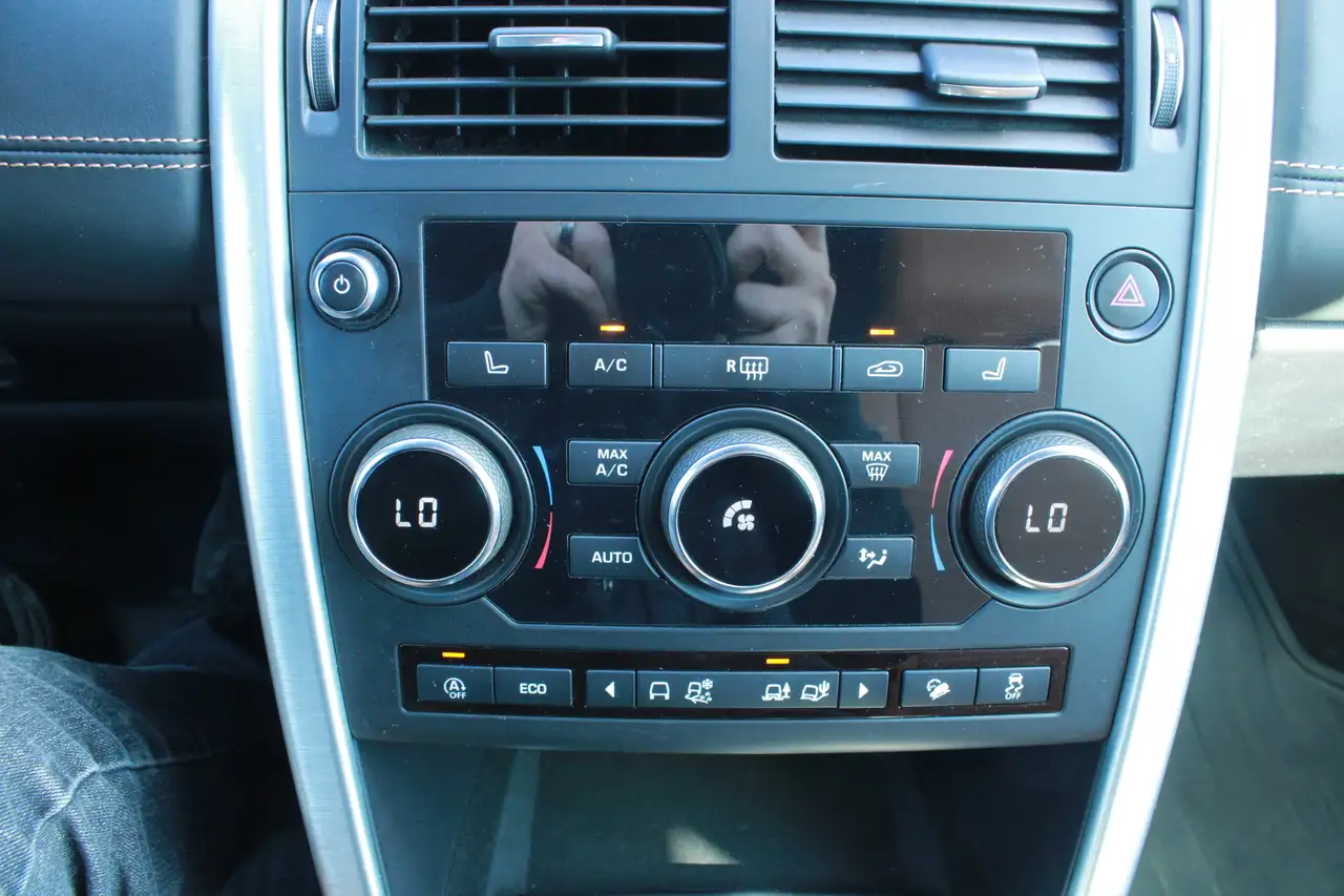 Land Rover Discovery Sport снимка Land Rover Discovery Sport