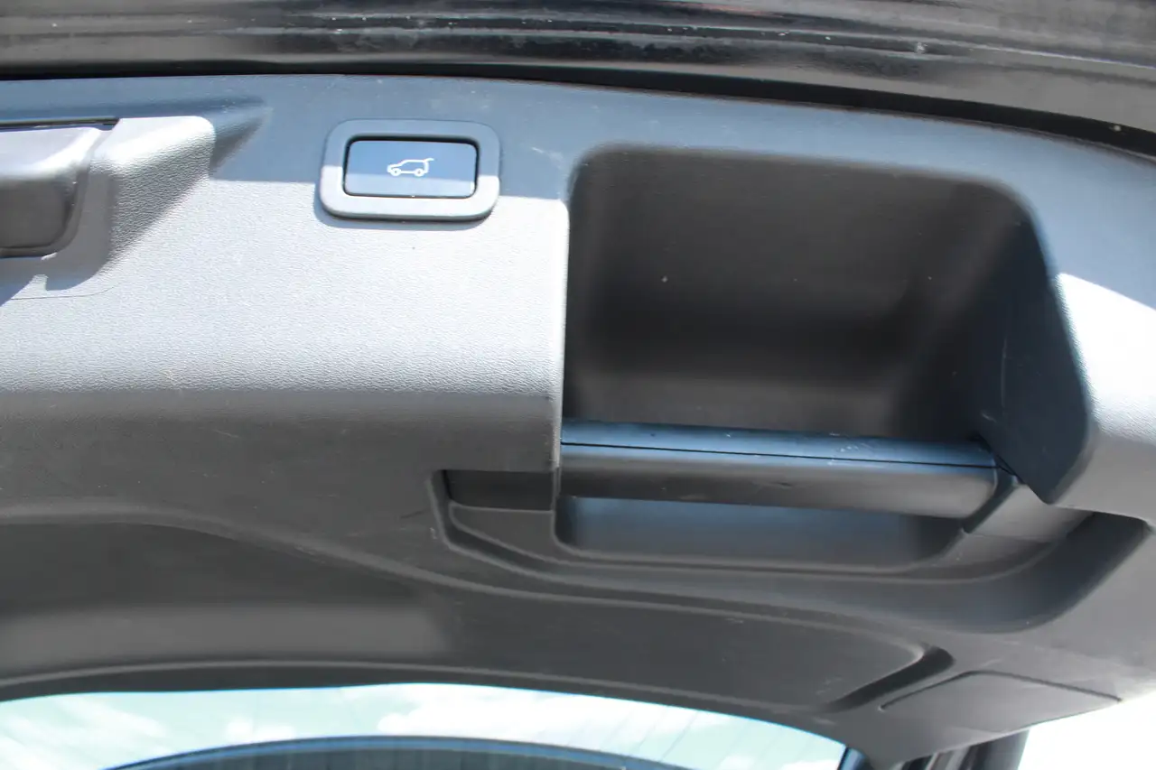 Land Rover Discovery Sport снимка Land Rover Discovery Sport