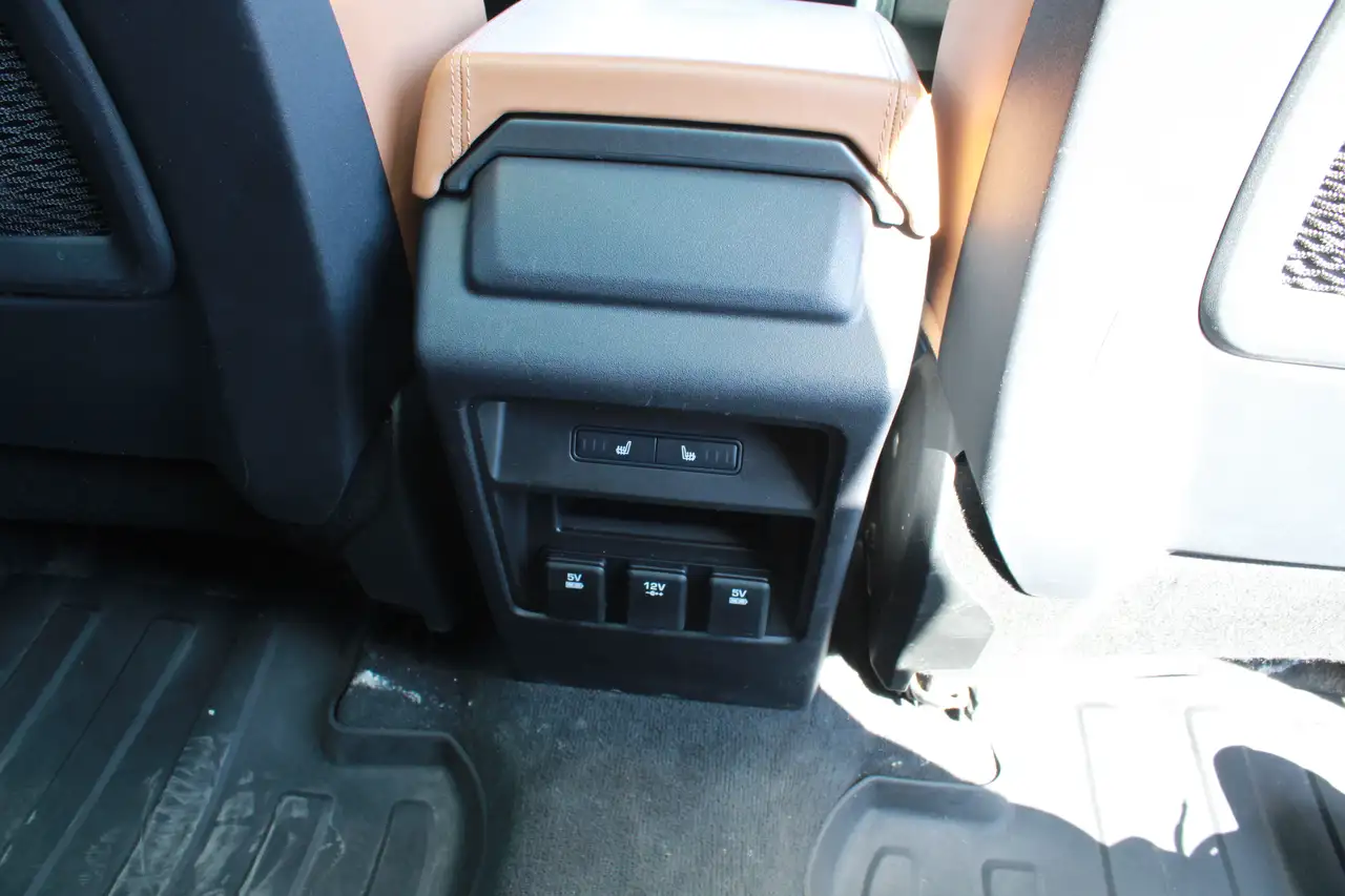 Land Rover Discovery Sport снимка Land Rover Discovery Sport