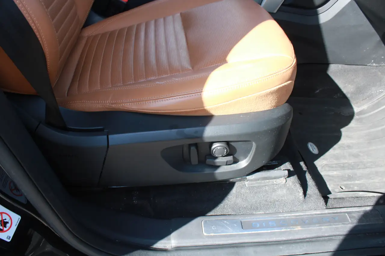 Land Rover Discovery Sport снимка Land Rover Discovery Sport