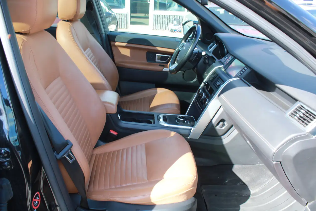 Land Rover Discovery Sport снимка Land Rover Discovery Sport