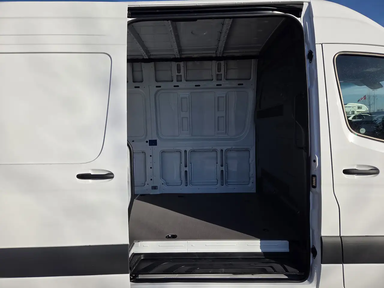 Mercedes-Benz Sprinter снимка Mercedes-Benz Sprinter