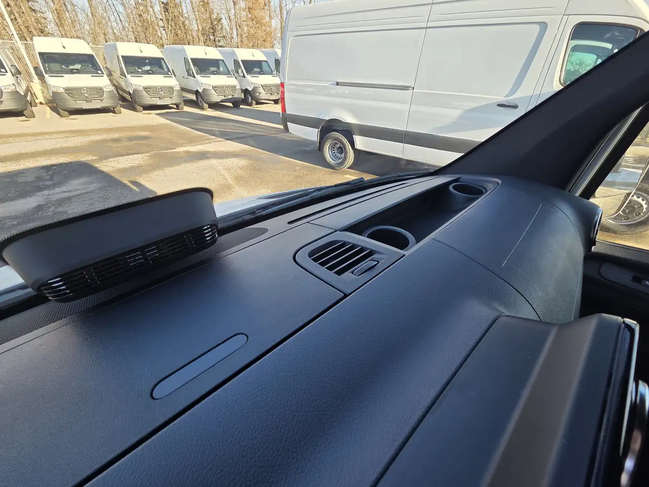 Mercedes-Benz Sprinter снимка Mercedes-Benz Sprinter