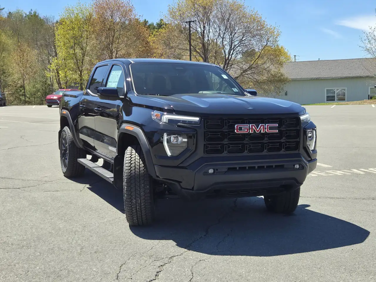 GMC Canyon photo GMC Canyon