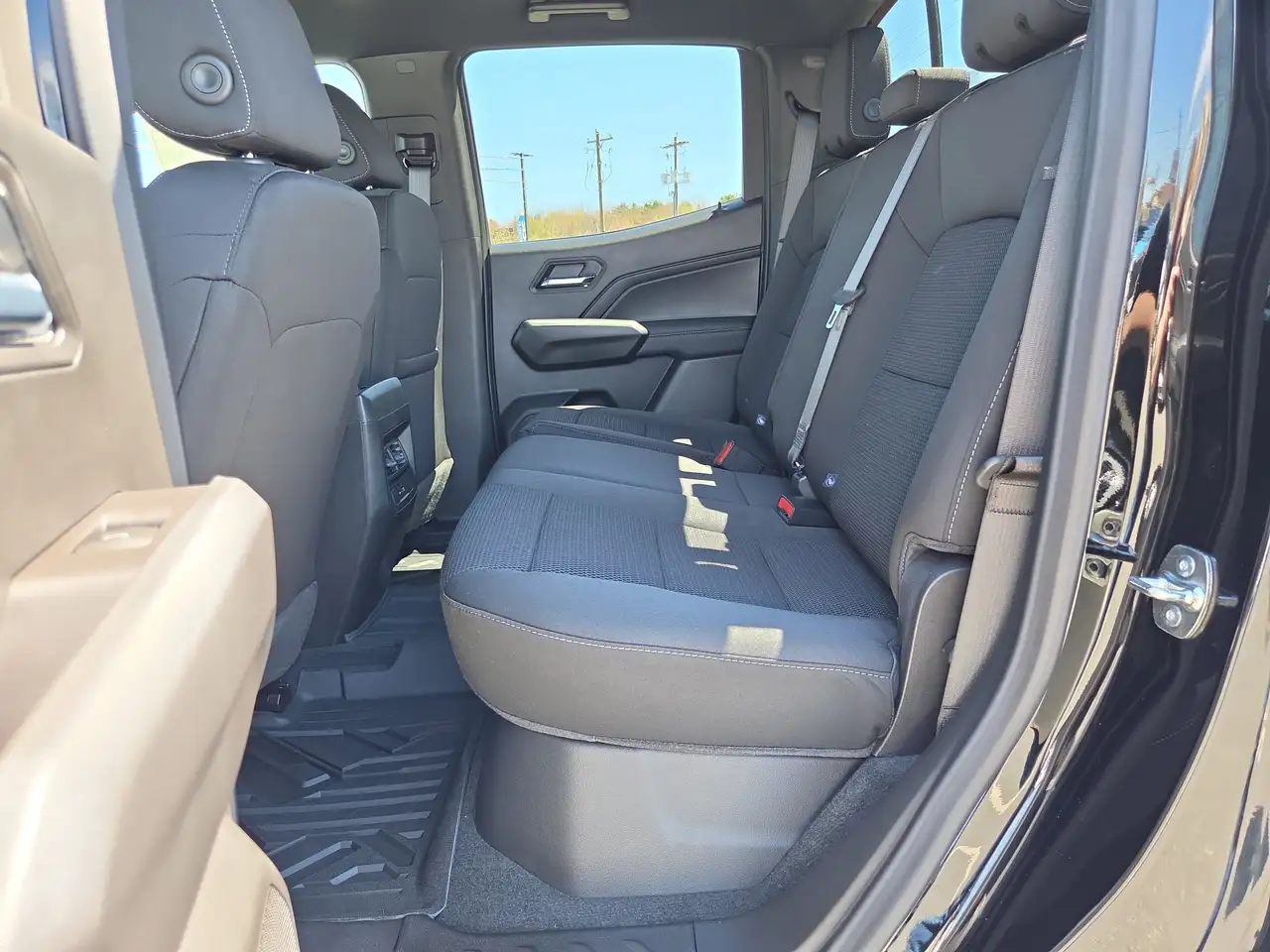 GMC Canyon photo GMC Canyon