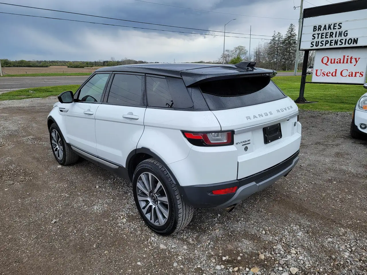 Land Rover Range Rover Evoque photo Land Rover Range Rover Evoque