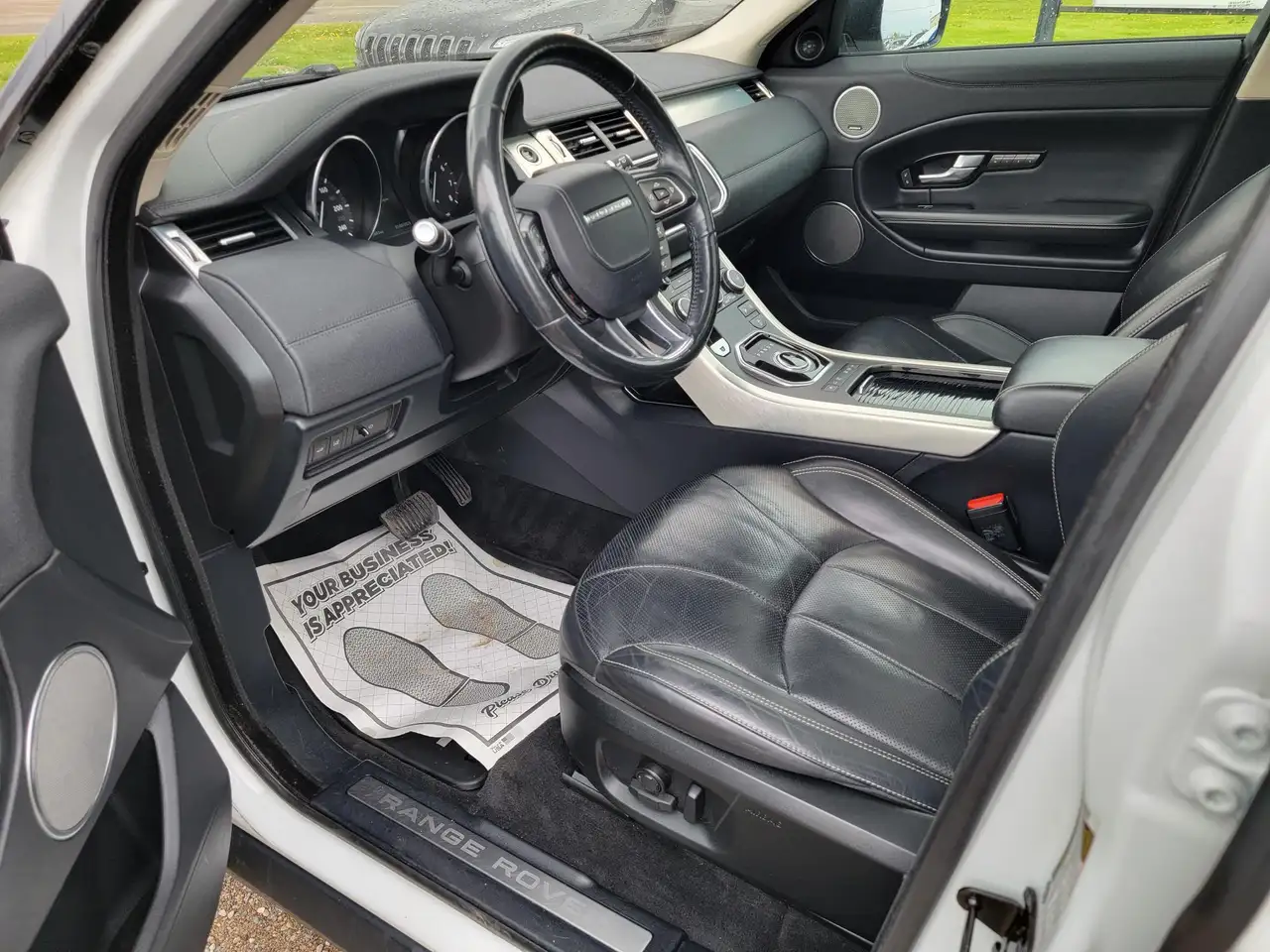 Land Rover Range Rover Evoque photo Land Rover Range Rover Evoque
