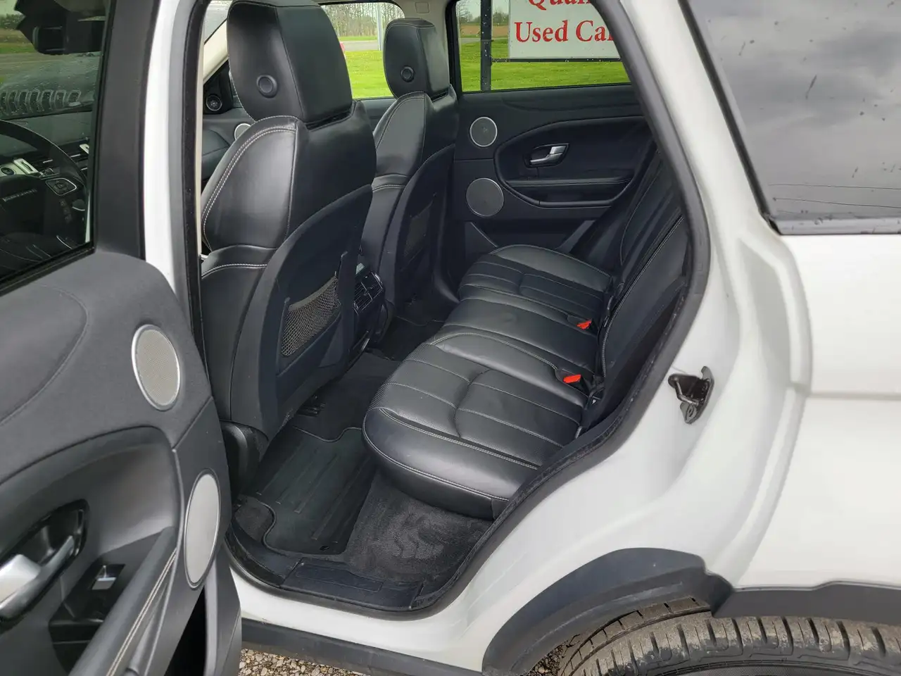 Land Rover Range Rover Evoque photo Land Rover Range Rover Evoque