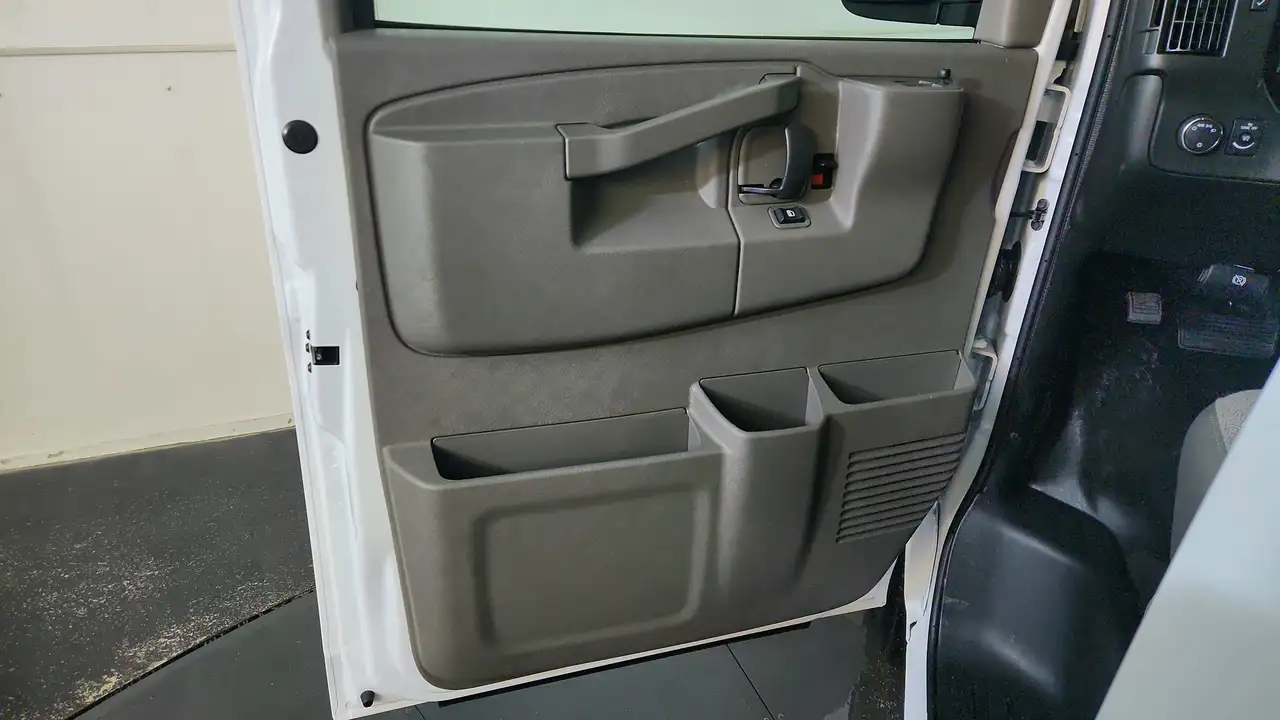 GMC Savana fotografie GMC Savana