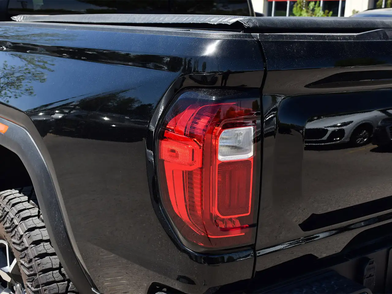 GMC Canyon photo GMC Canyon