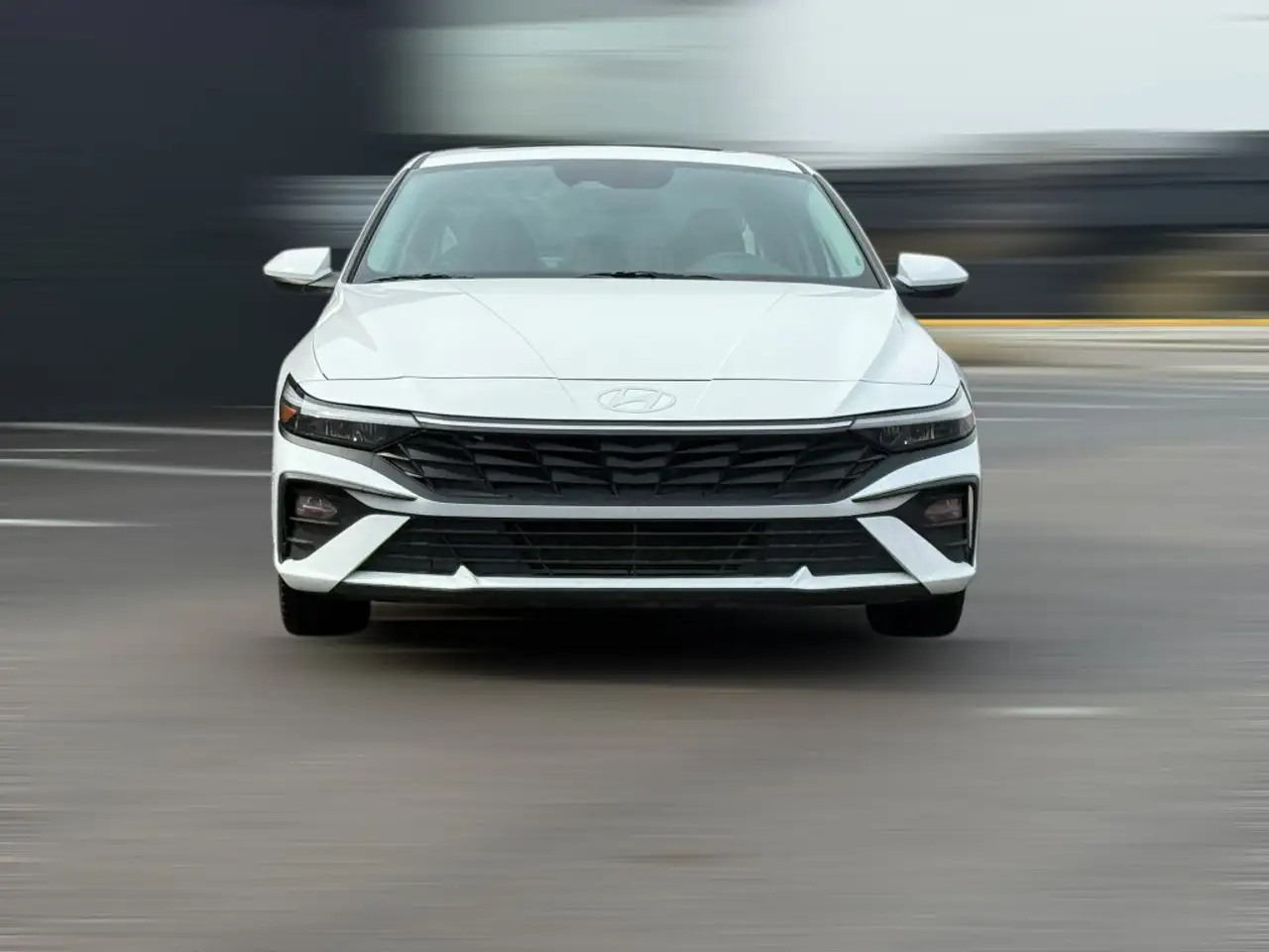 Hyundai ELANTRA снимка Hyundai ELANTRA