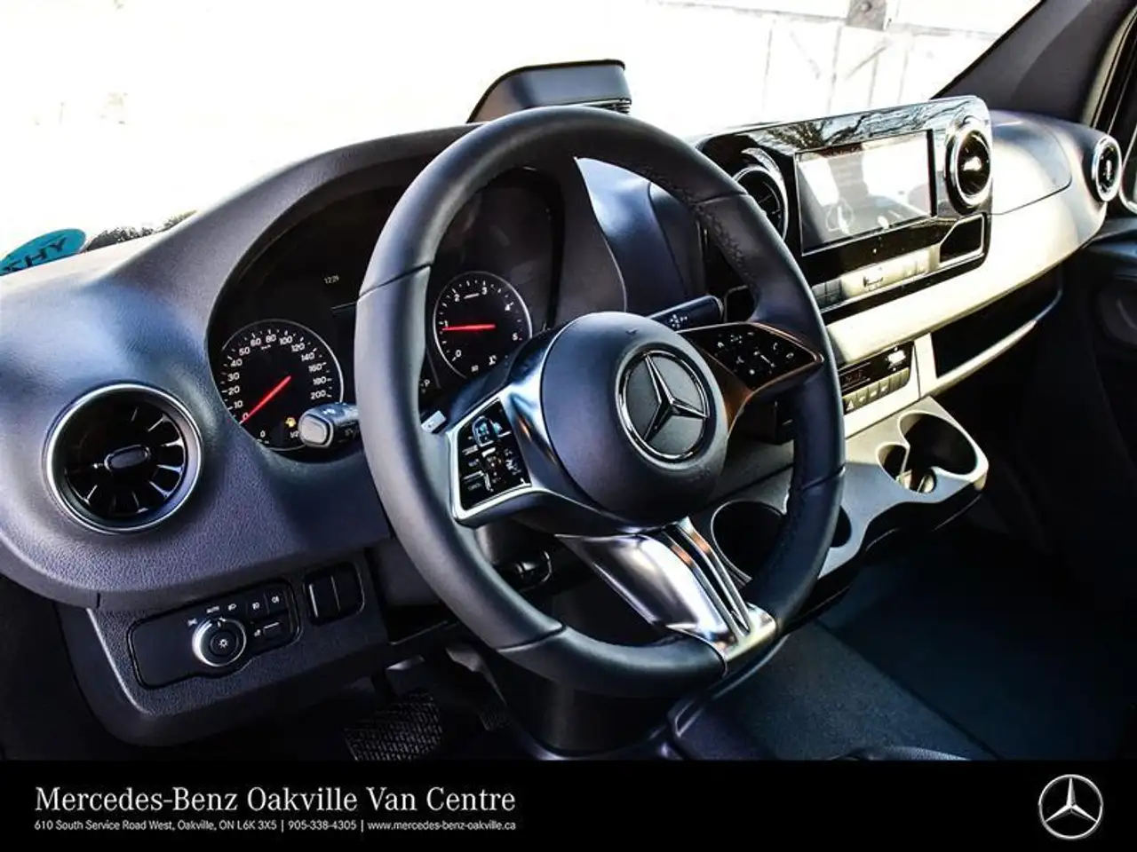 Mercedes-Benz Sprinter снимка Mercedes-Benz Sprinter