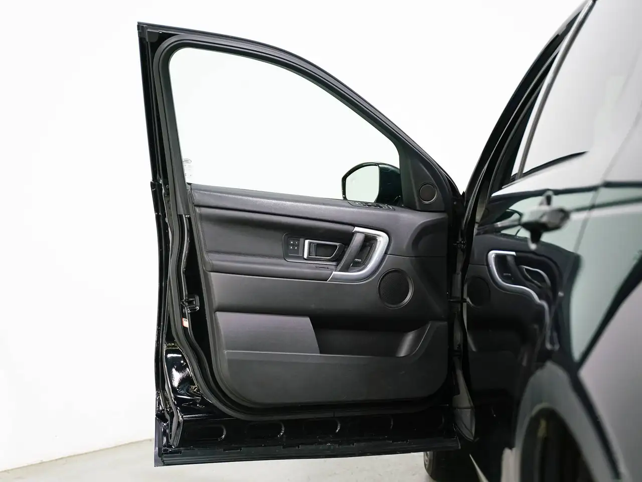 Land Rover Discovery Sport снимка Land Rover Discovery Sport
