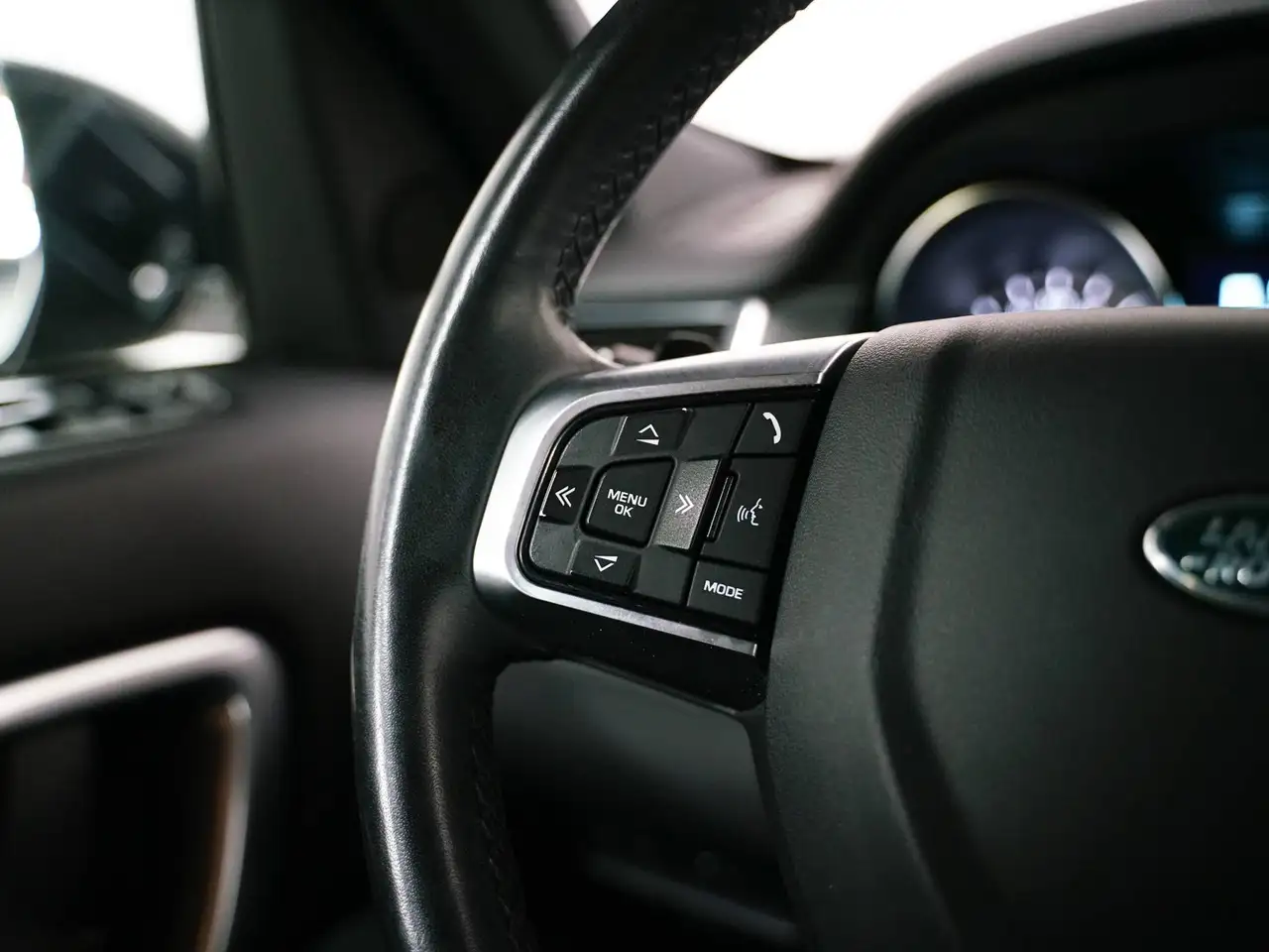 Land Rover Discovery Sport снимка Land Rover Discovery Sport