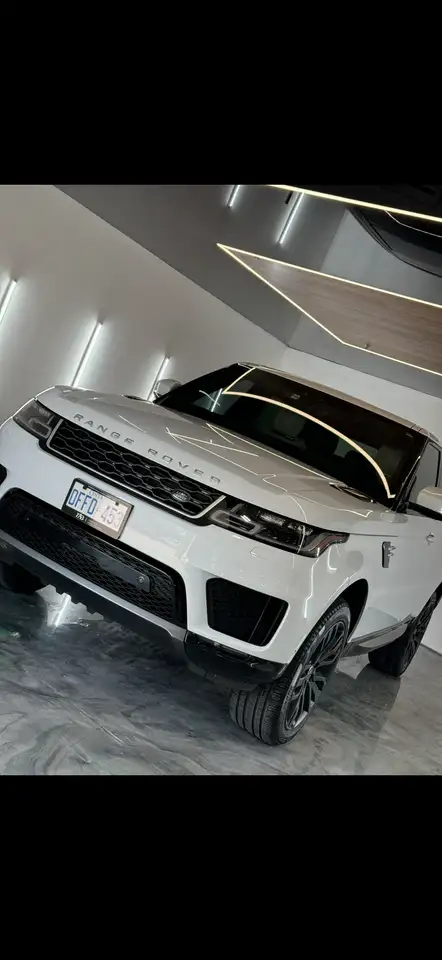 Land Rover Range Rover Sport photo Land Rover Range Rover Sport