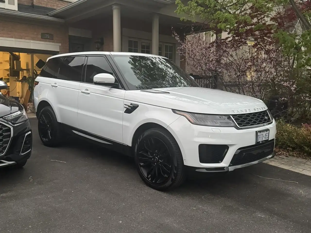 Land Rover Range Rover Sport photo Land Rover Range Rover Sport