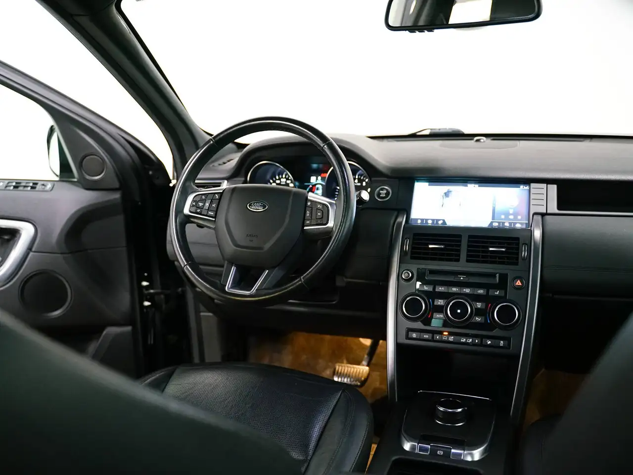 Land Rover Discovery Sport снимка Land Rover Discovery Sport