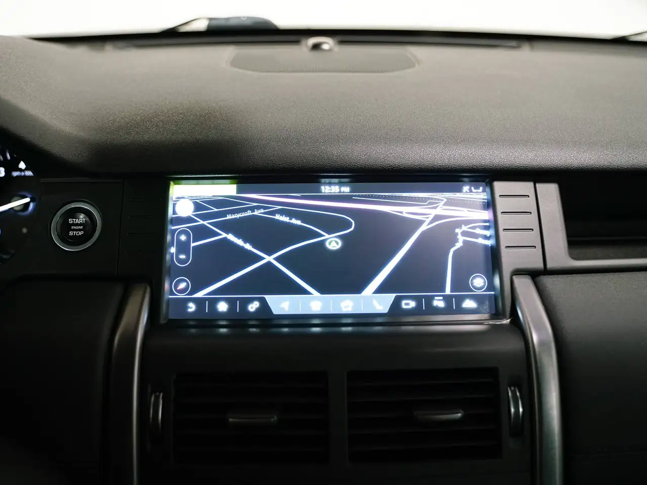 Land Rover Discovery Sport снимка Land Rover Discovery Sport