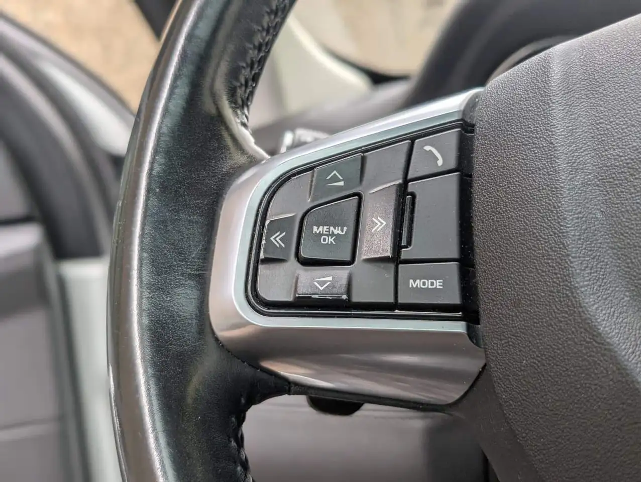 Land Rover Discovery Sport снимка Land Rover Discovery Sport