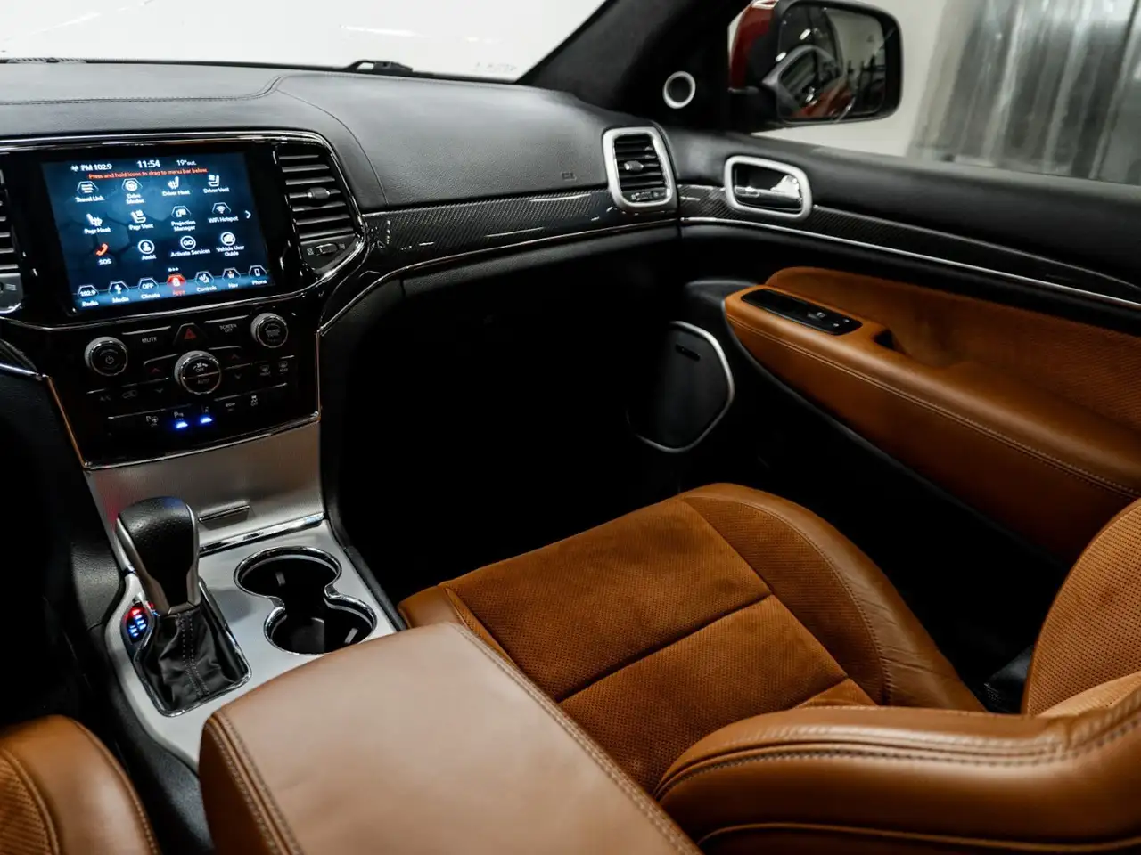 Jeep Grand Cherokee снимка Jeep Grand Cherokee